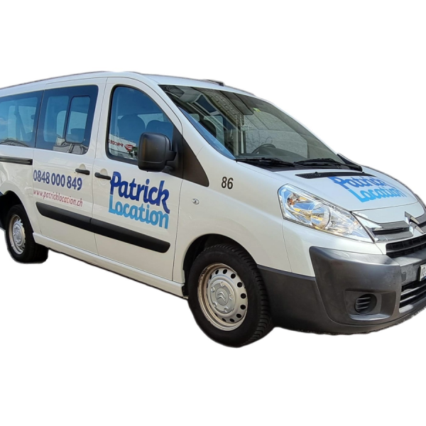 Louer un minibus 7 ou 9 places en Suisse, avec la société de location de voitures Patrick Location à Genève, Nyon et Lausanne.